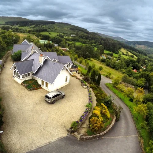 Wicklow Way Lodge — walker-friendly B&B in Roundwood on the Wicklow Way
